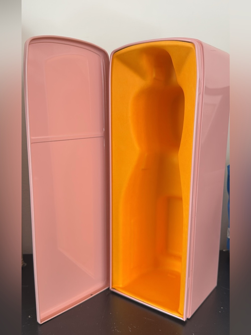 RARE Pink Veuve Clicquot Smeg Fridge Cooler - Picture 2 of 8